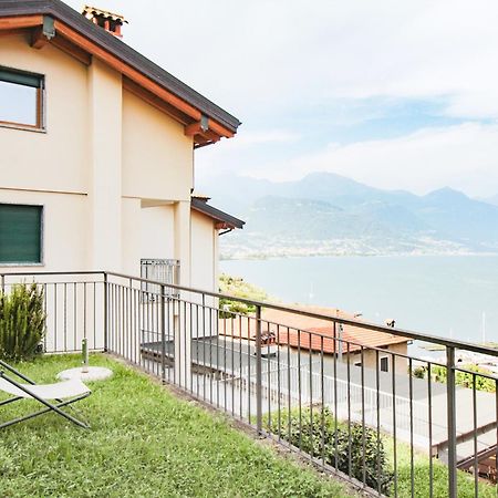 Appartamento Al Porto Pianello Del Lario Exteriör bild