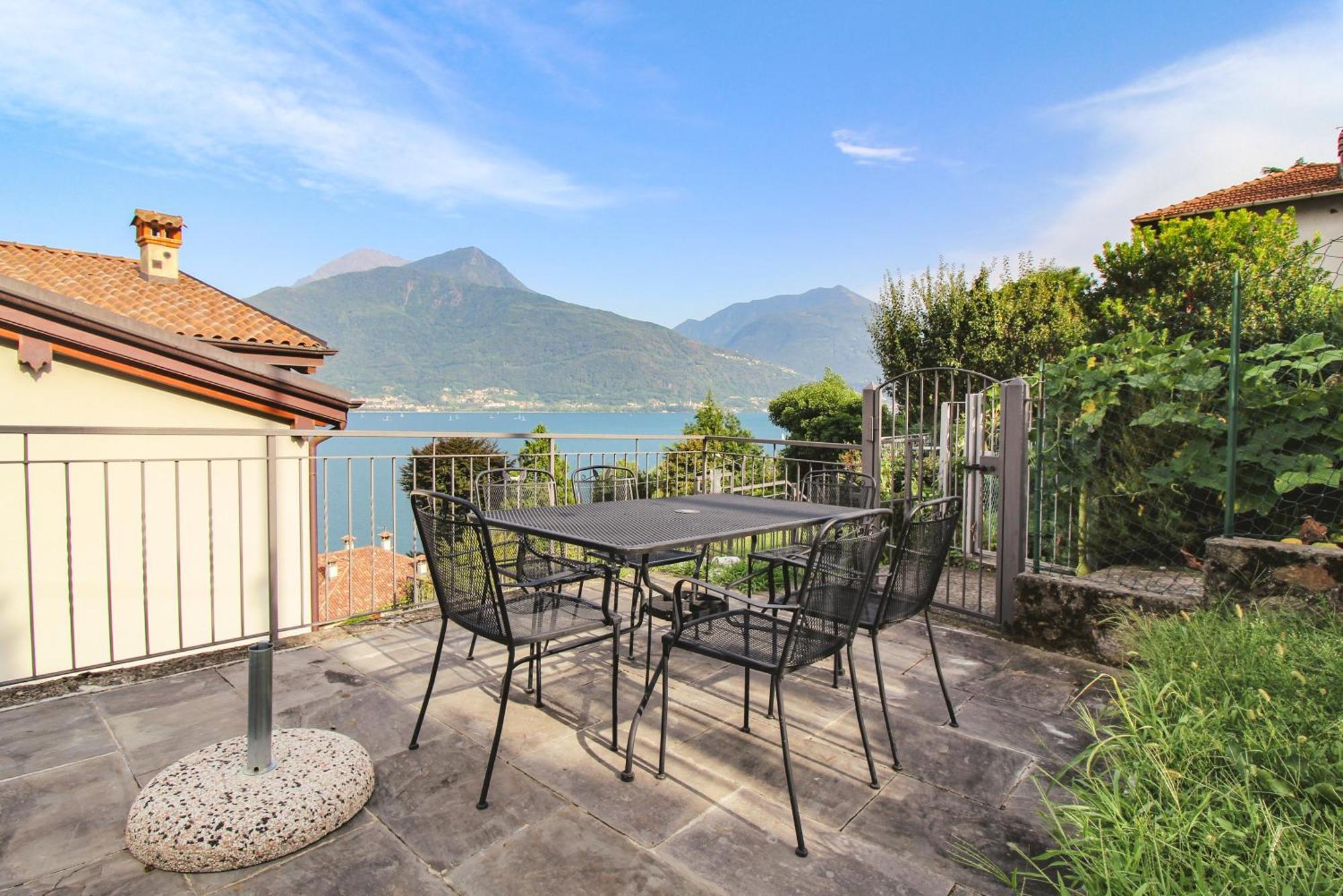 Appartamento Al Porto Pianello Del Lario Exteriör bild