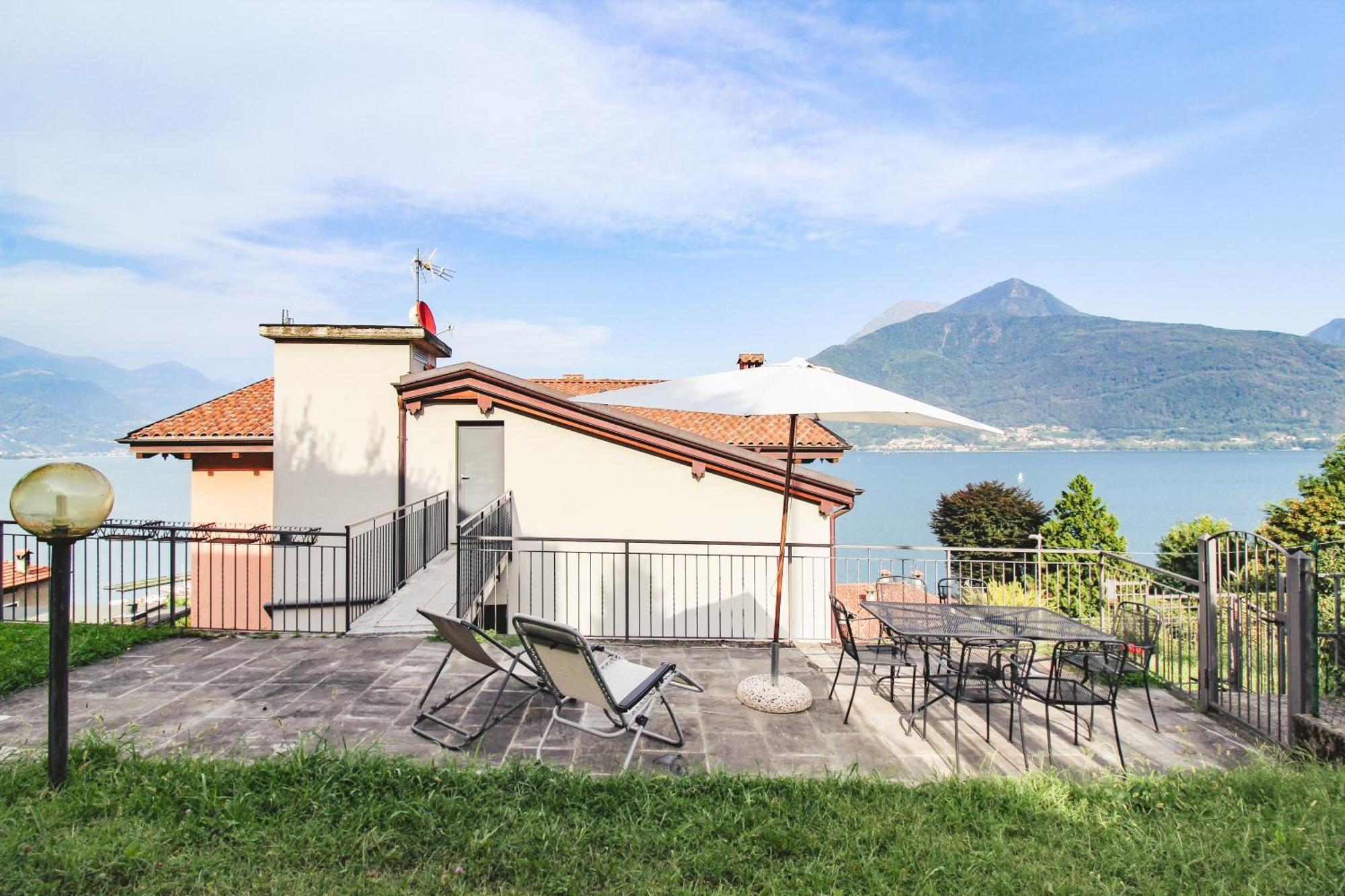 Appartamento Al Porto Pianello Del Lario Exteriör bild